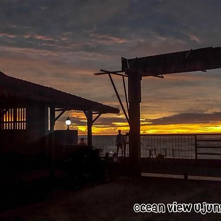 Ocean View Ujung Genteng Ujunggenteng Exterior photo